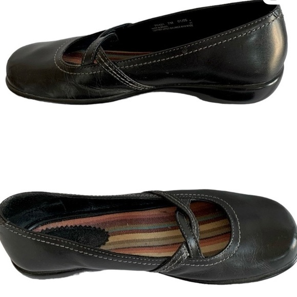 Clarks Black Leather Shoes Sz 7M - Picture 8 of 10